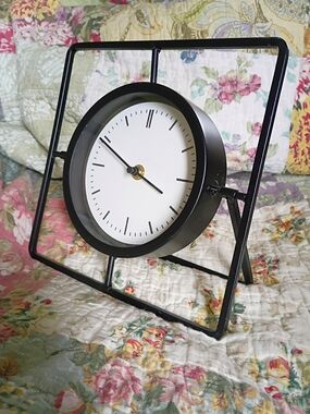 Modern Black Frame Table Clock with White Dial